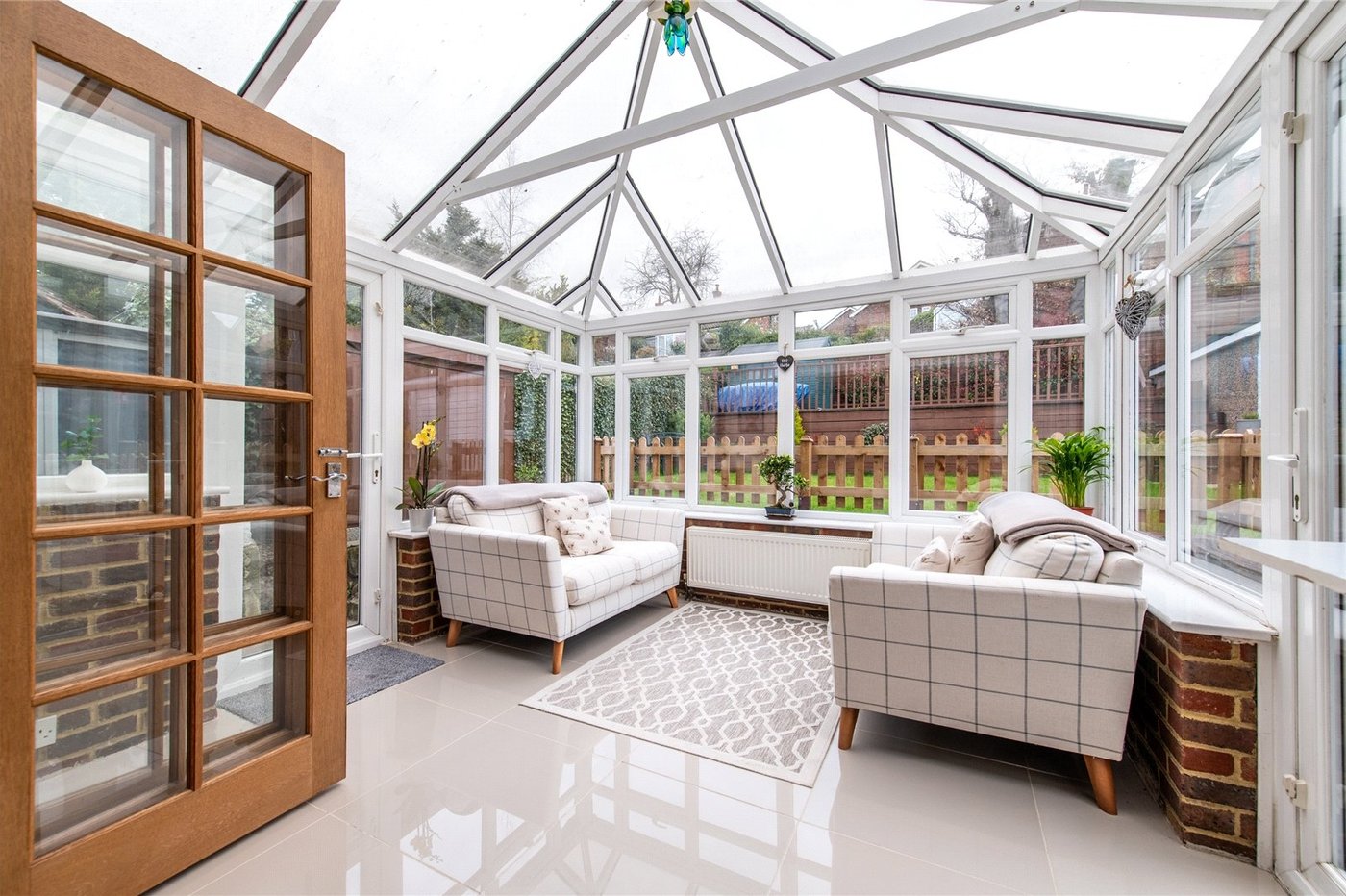 2 bedroom bungalow for sale in Istead Rise | Robinson Michael & Jackson