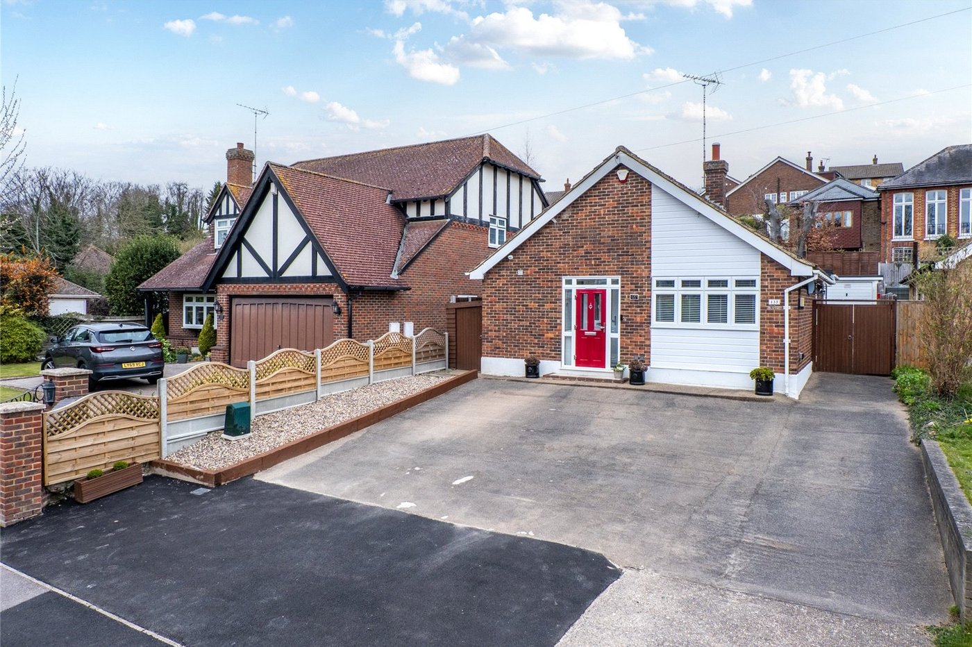 2 bedroom bungalow for sale in Istead Rise | Robinson Michael & Jackson