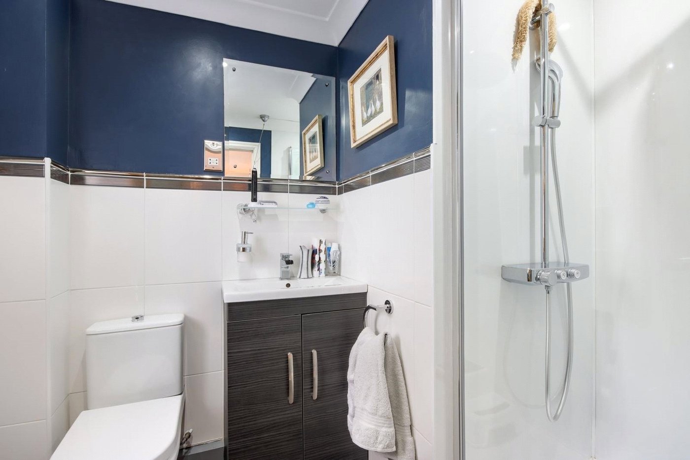 4 bedroom house for sale in High Halstow | Robinson Michael & Jackson