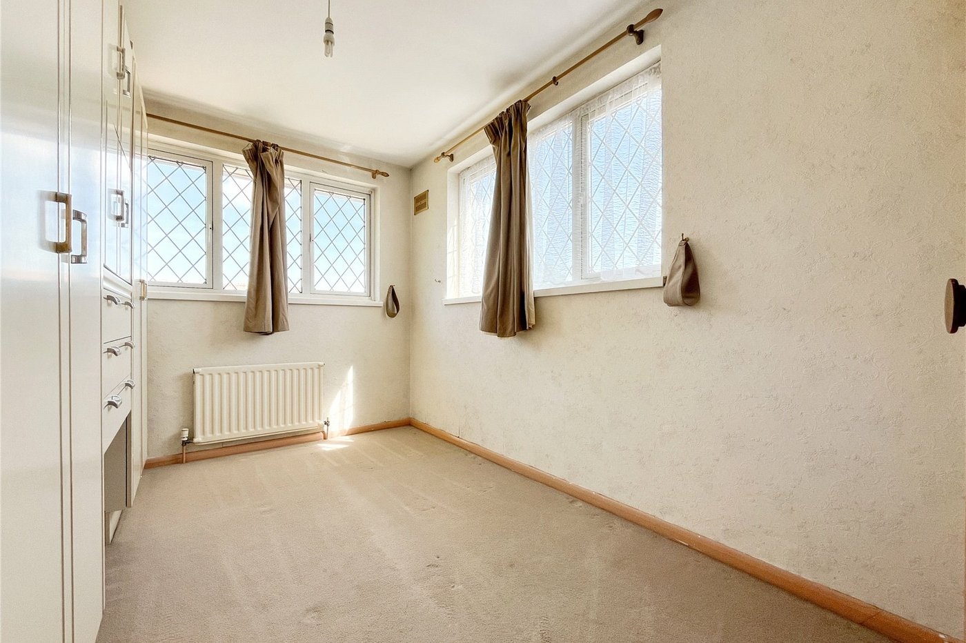 3 bedroom house for sale in Rainham | Robinson Michael & Jackson