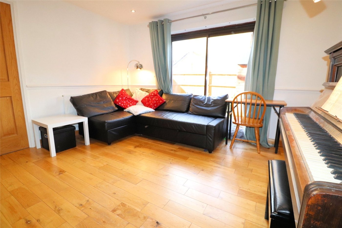 2 bedroom house for sale in Erith | Robinson Jackson