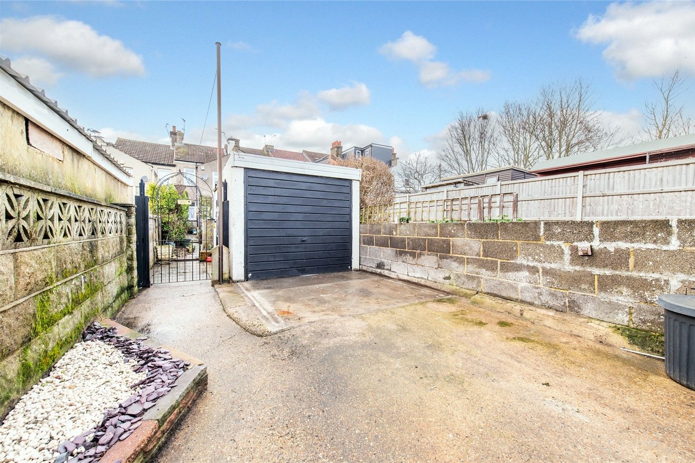 3 bedroom house for sale in Northfleet | Robinson Michael & Jackson