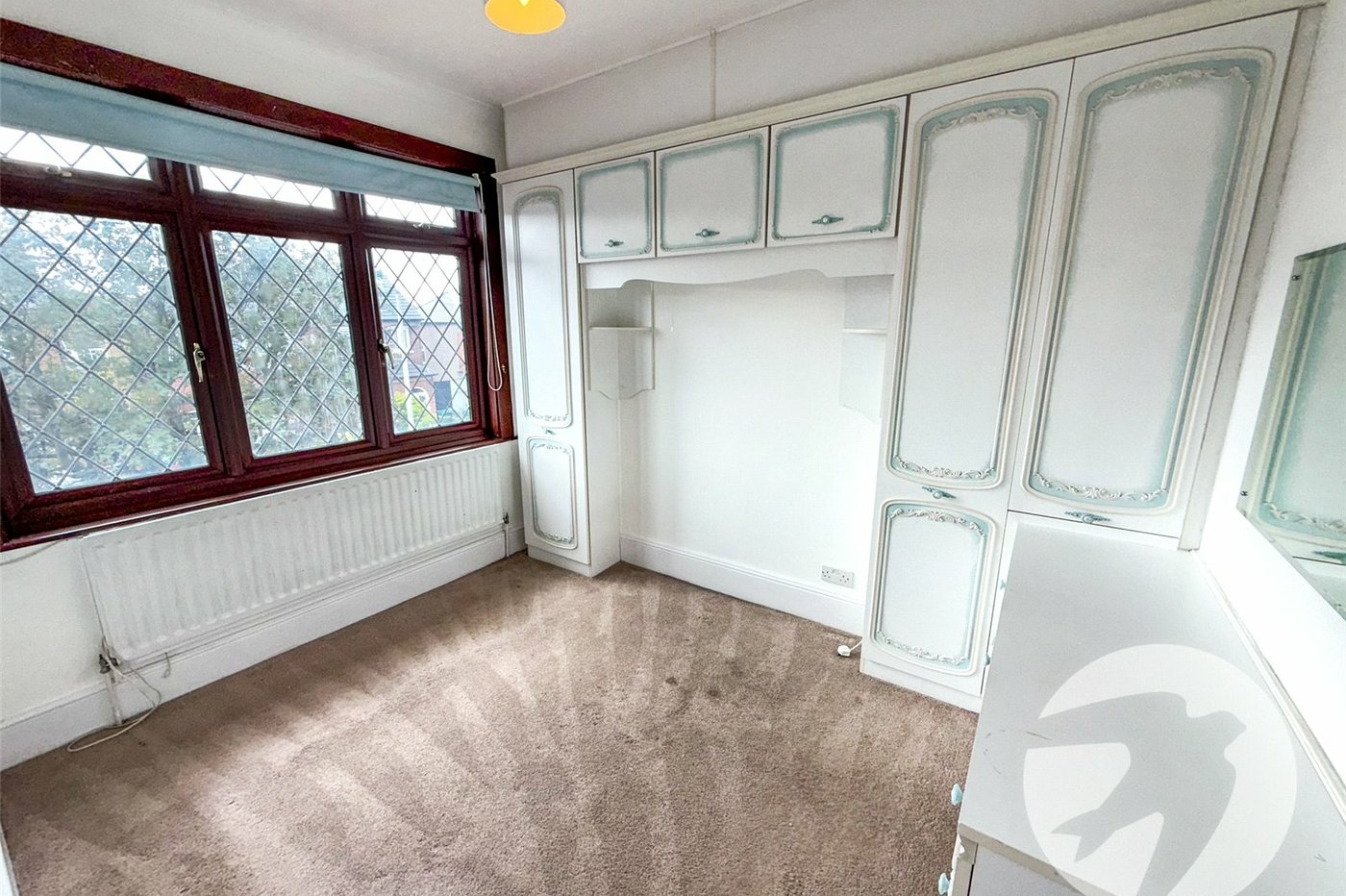 3 bedroom house for sale in London | Robinson Jackson