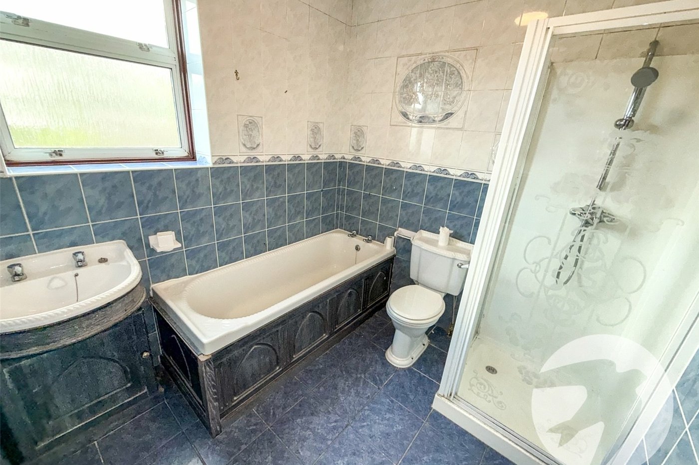 3 bedroom house for sale in London | Robinson Jackson