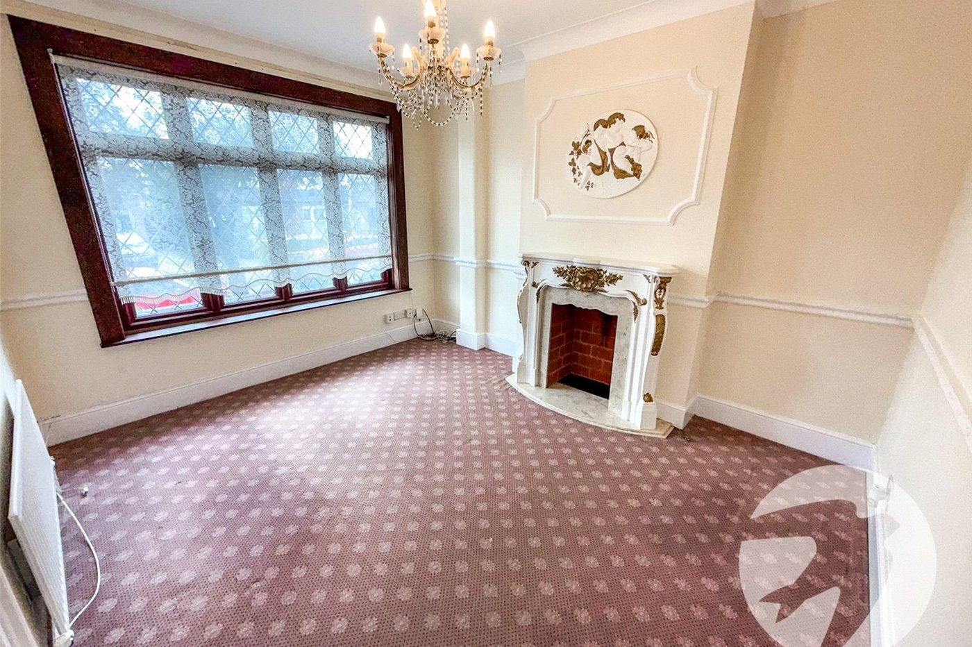 3 bedroom house for sale in London | Robinson Jackson