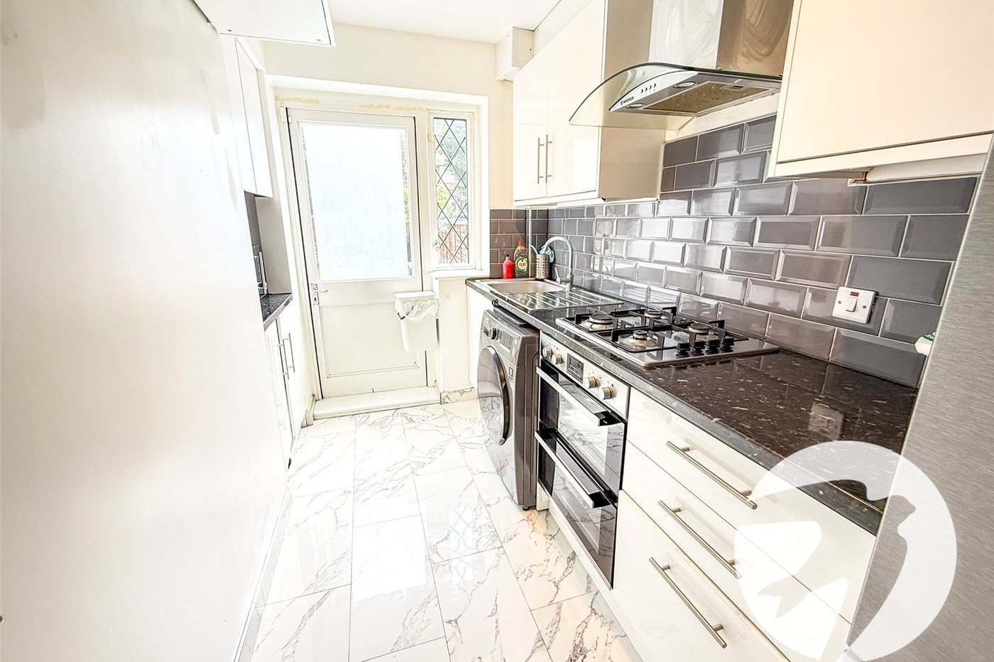 2 bedroom house for sale in London | Robinson Jackson