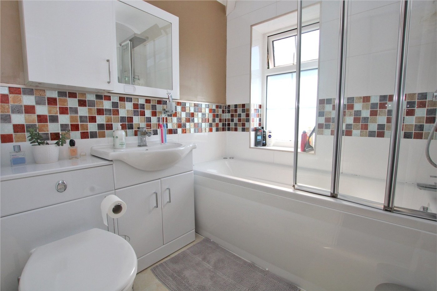 3 bedroom house for sale in Mottingham | Robinson Jackson