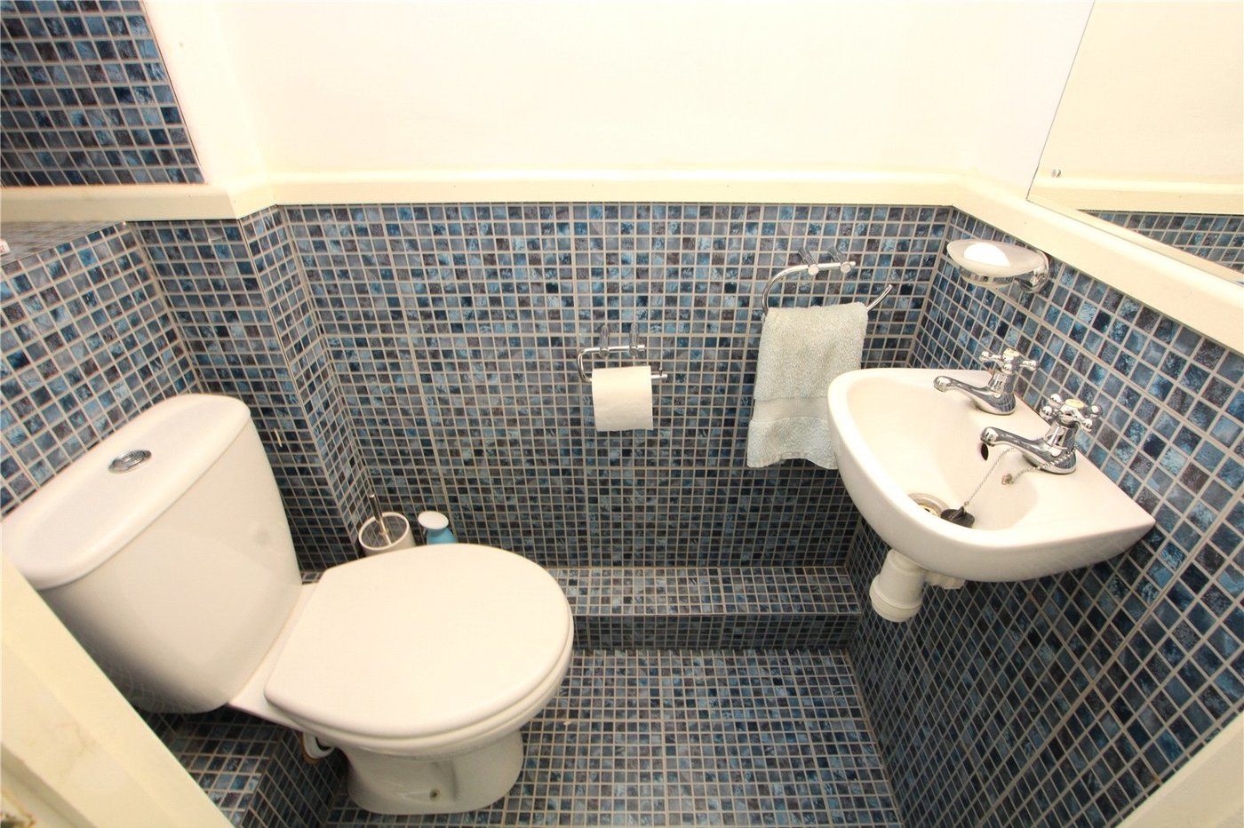 3 bedroom house for sale in Mottingham | Robinson Jackson