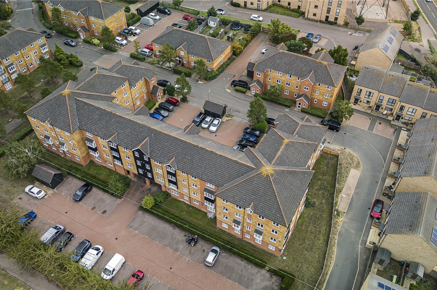 2 bedroom property for sale in Dartford | Robinson Jackson