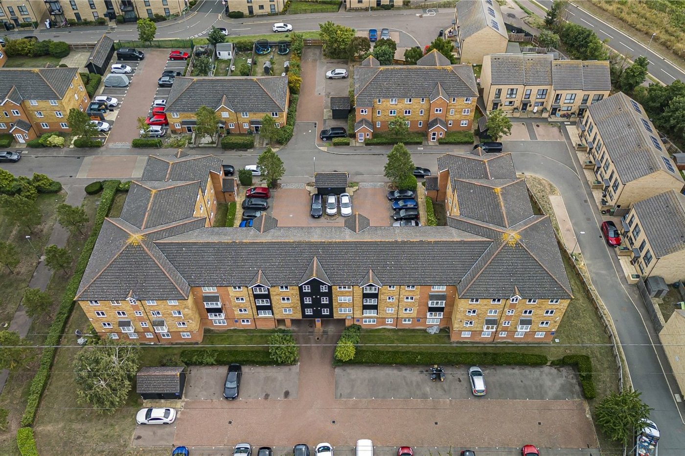 2 bedroom property for sale in Dartford | Robinson Jackson