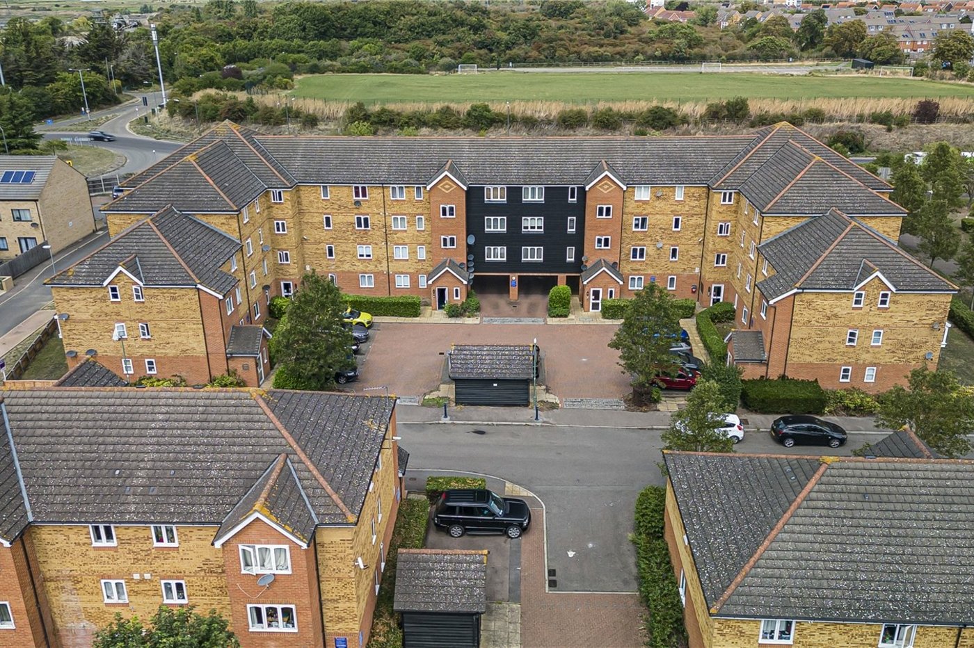 2 bedroom property for sale in Dartford | Robinson Jackson
