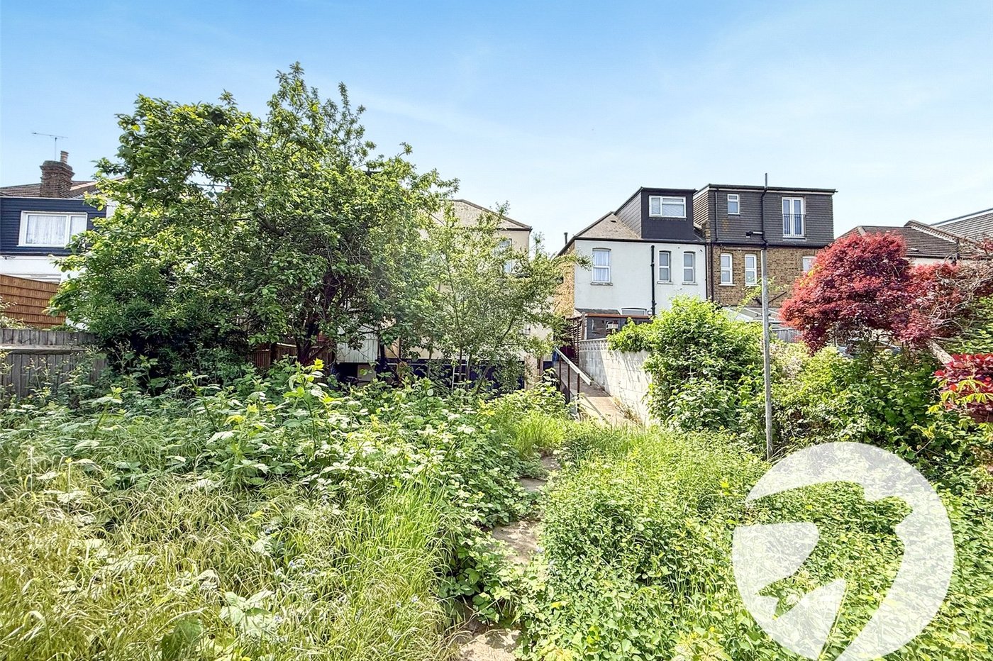 3 bedroom house for sale in London | Robinson Jackson