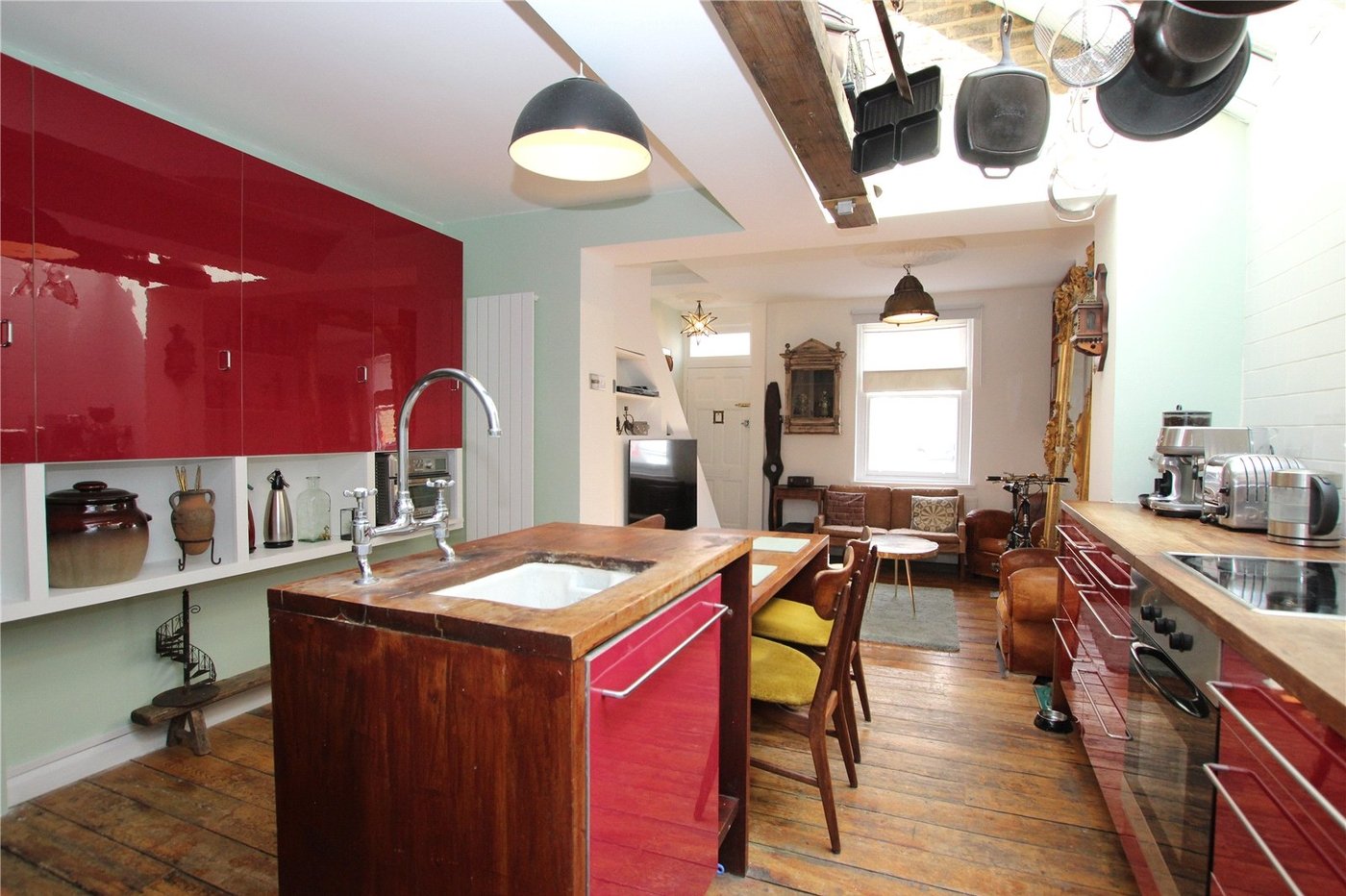 2 bedroom house for sale in Plumstead Common | Robinson Jackson