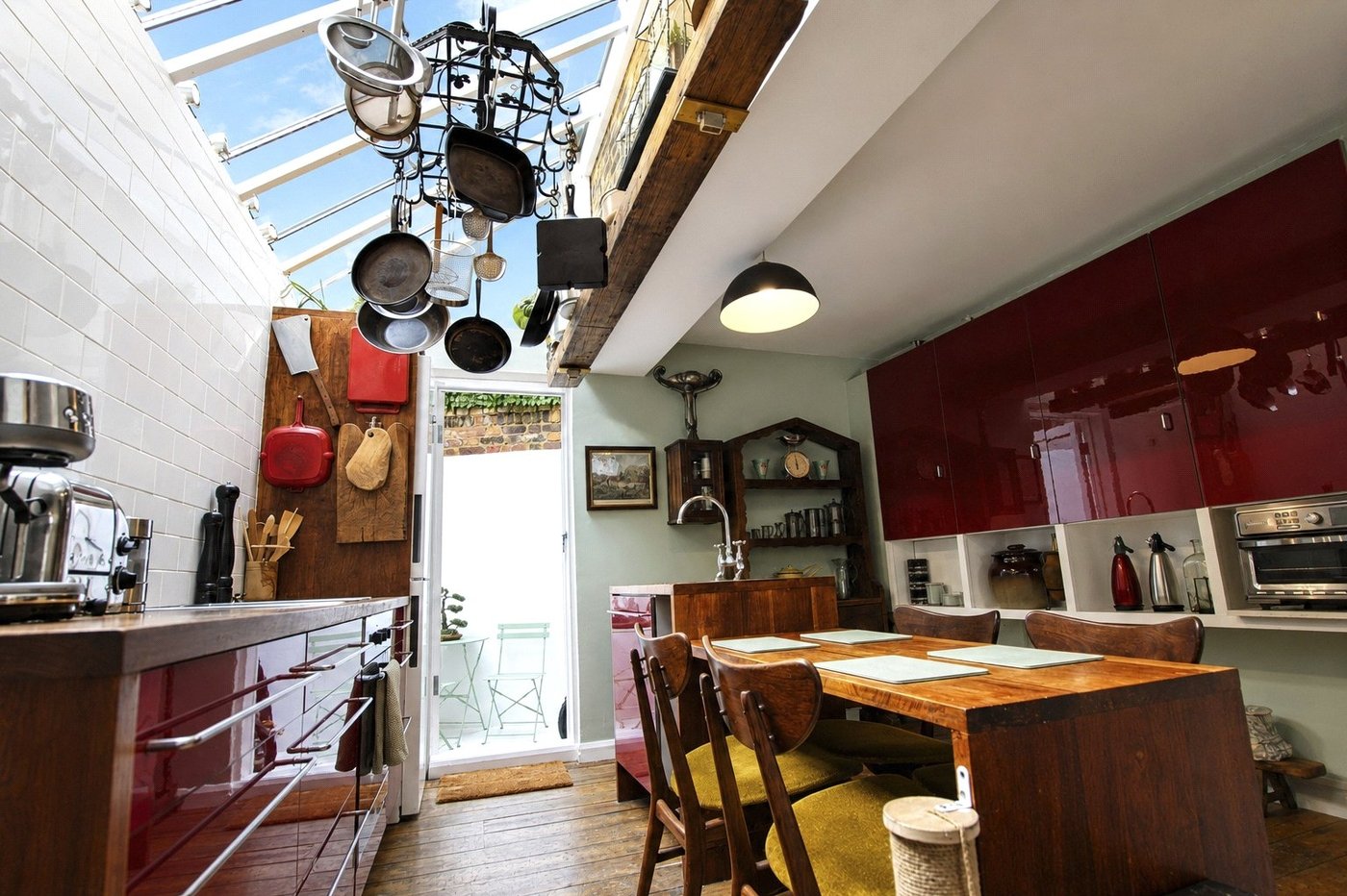 2 bedroom house for sale in Plumstead Common | Robinson Jackson