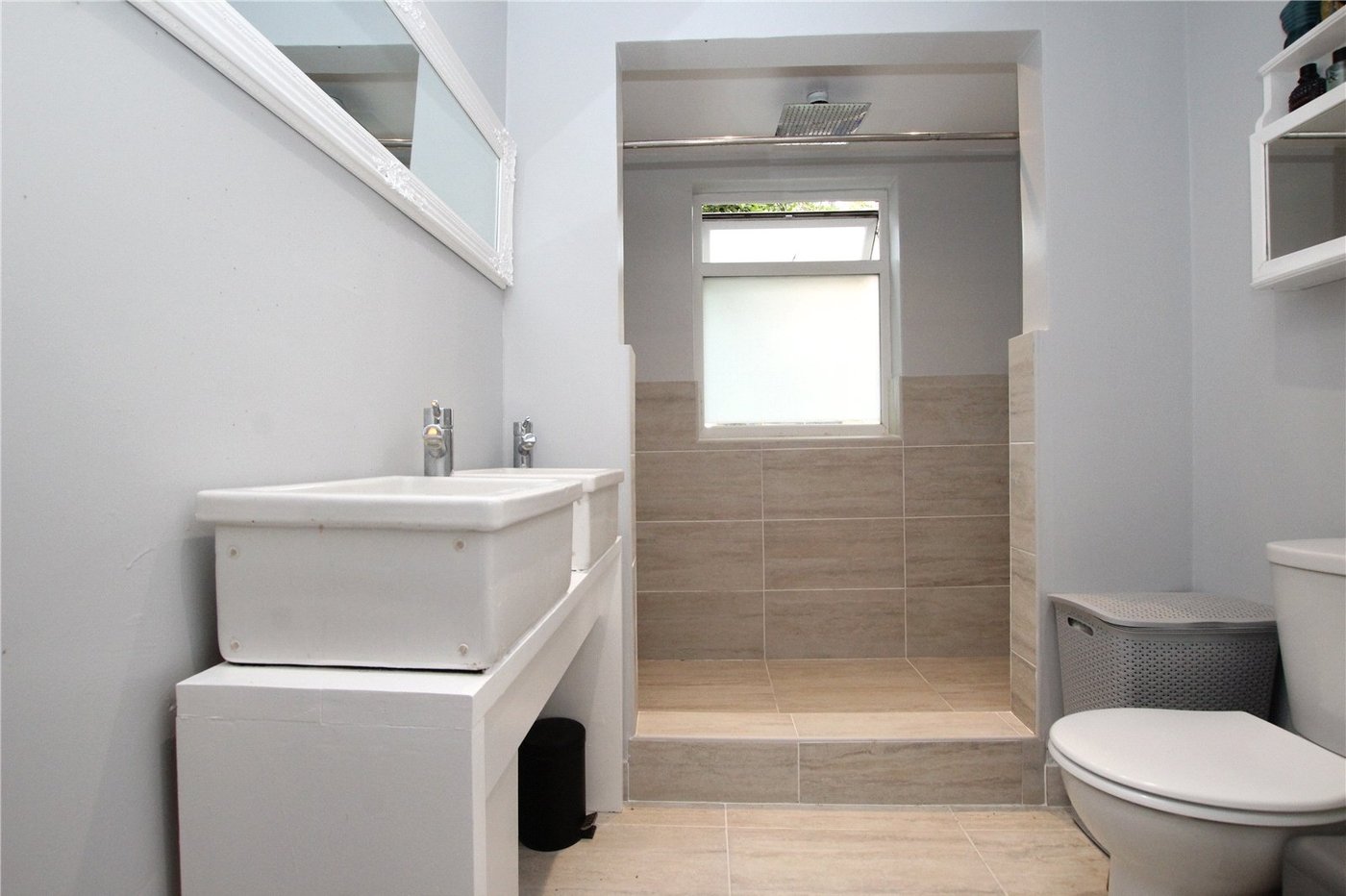 2 bedroom house for sale in Plumstead Common | Robinson Jackson