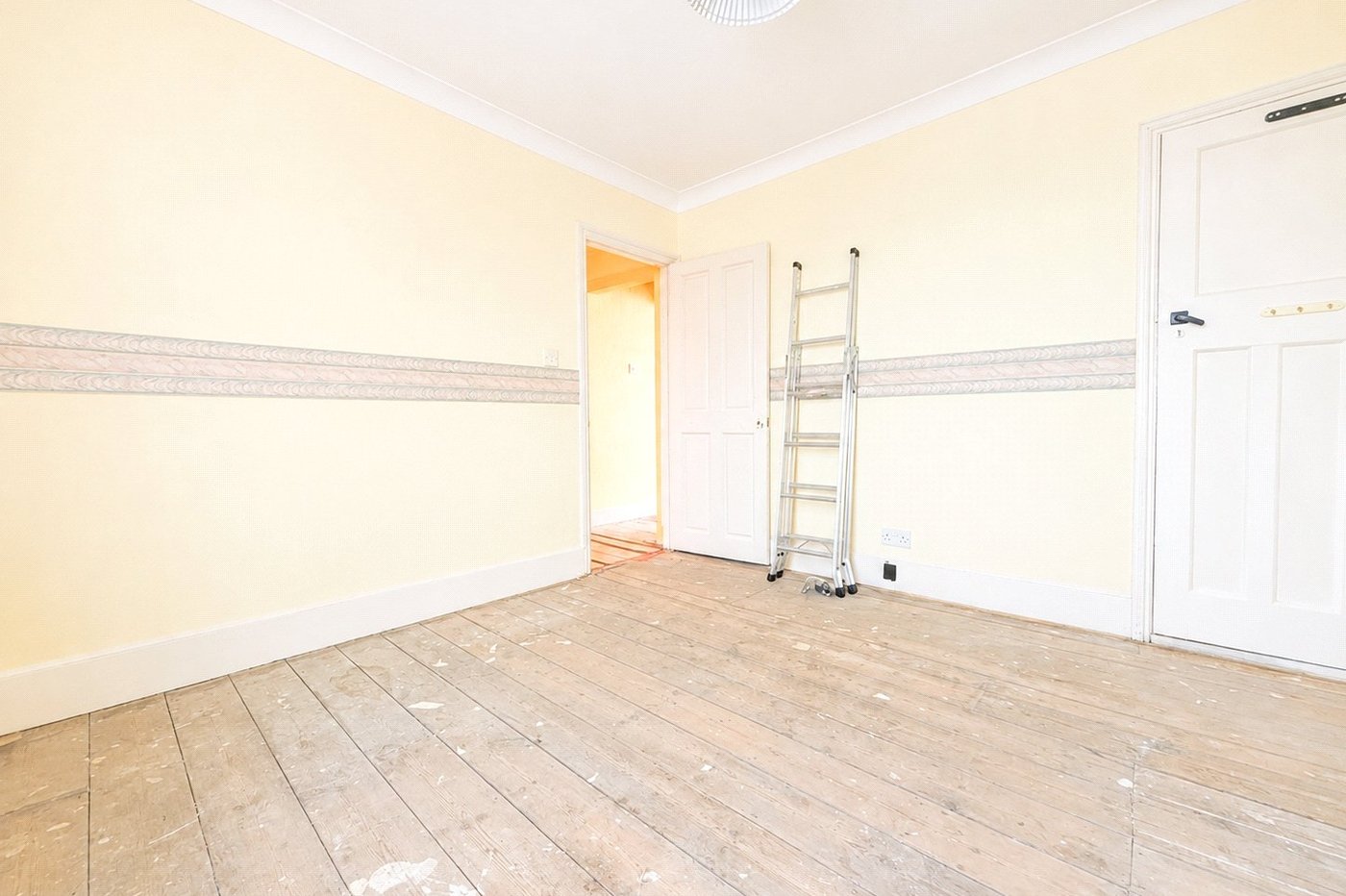 2 bedroom house for sale in Plumstead | Robinson Jackson