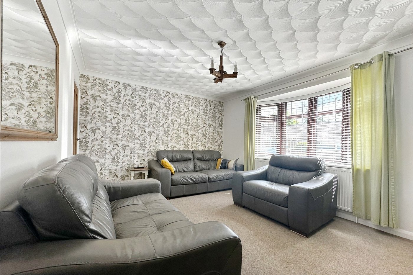 3 bedroom property for sale in Gillingham | Robinson Michael & Jackson