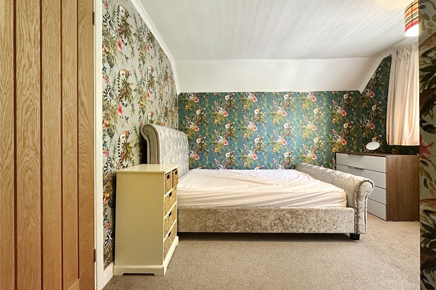 3 bedroom property for sale in Gillingham | Robinson Michael & Jackson