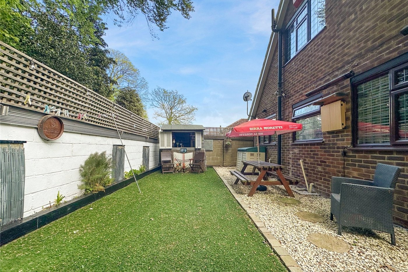 3 bedroom property for sale in Rainham | Robinson Michael & Jackson