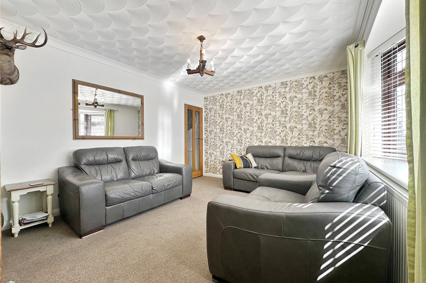 3 bedroom property for sale in Rainham | Robinson Michael & Jackson