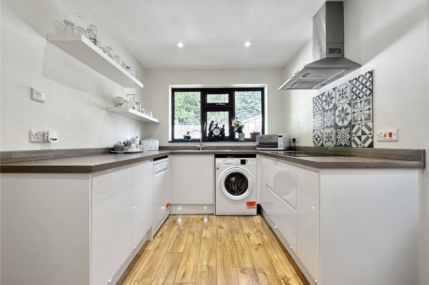3 bedroom property for sale in Rainham | Robinson Michael & Jackson