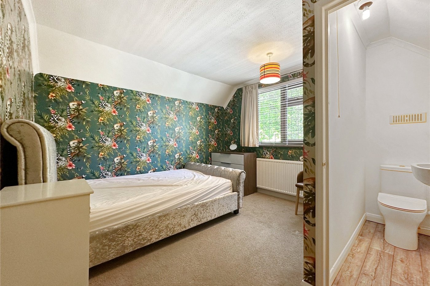 3 bedroom property for sale in Rainham | Robinson Michael & Jackson