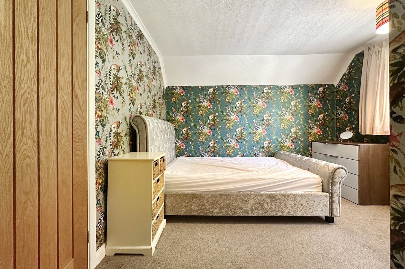 3 bedroom property for sale in Rainham | Robinson Michael & Jackson