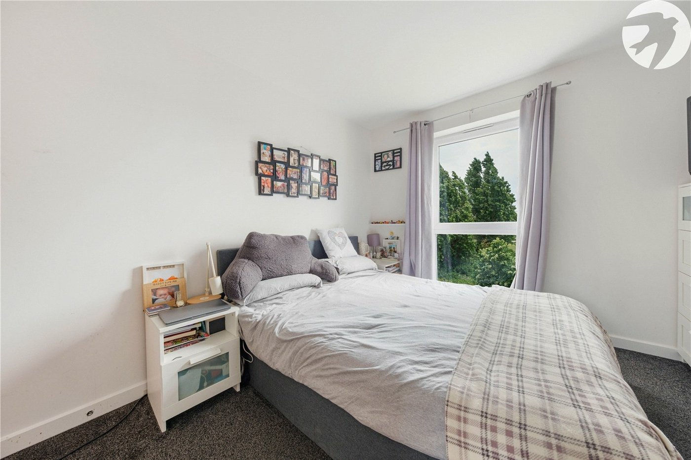 2 bedroom property for sale in Dartford | Robinson Jackson