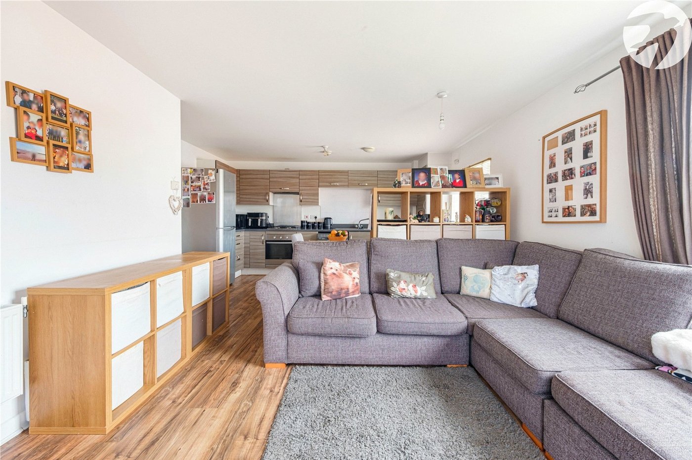 2 bedroom property for sale in Dartford | Robinson Jackson