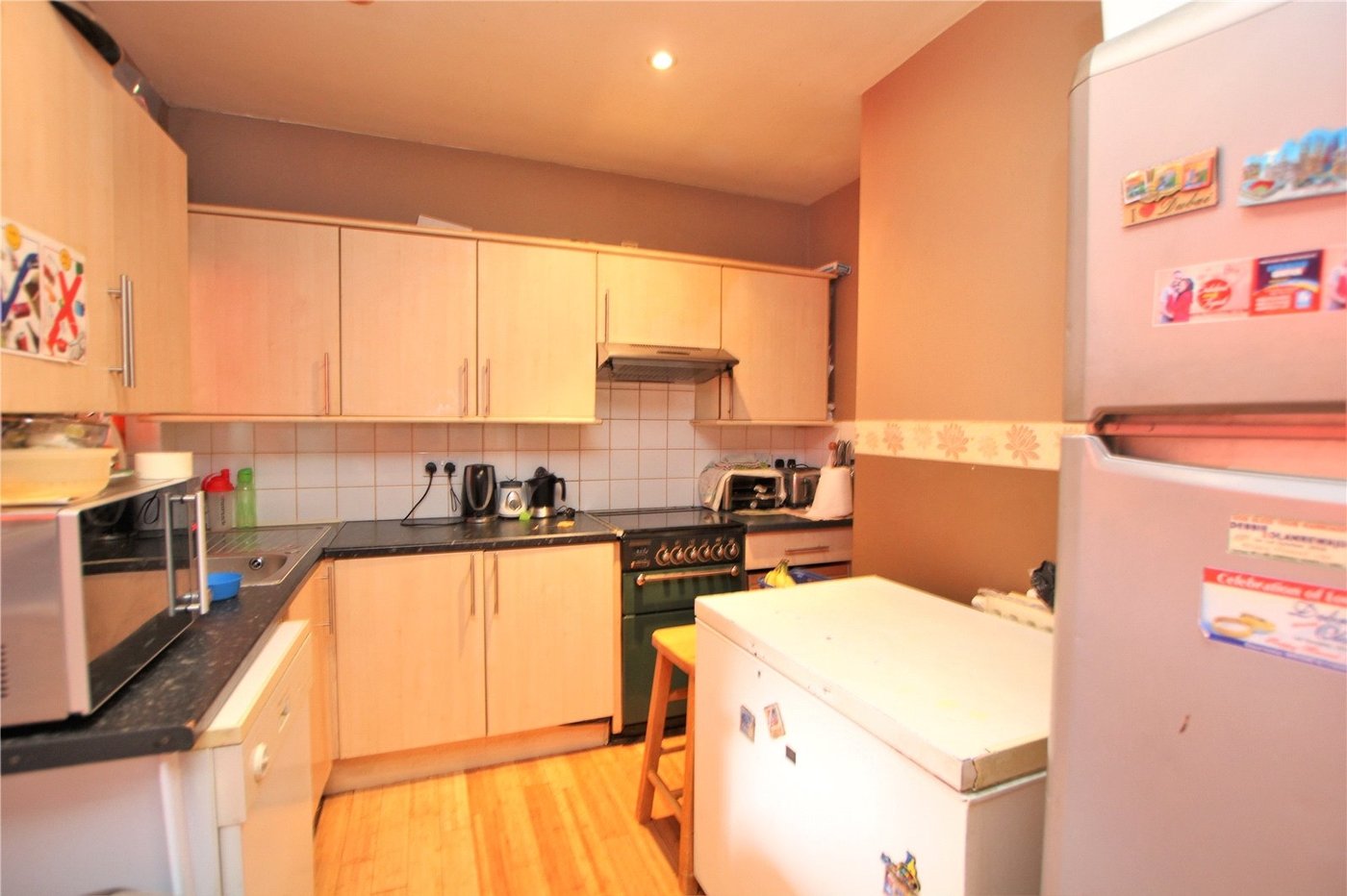 3 bedroom house for sale in London | Robinson Jackson