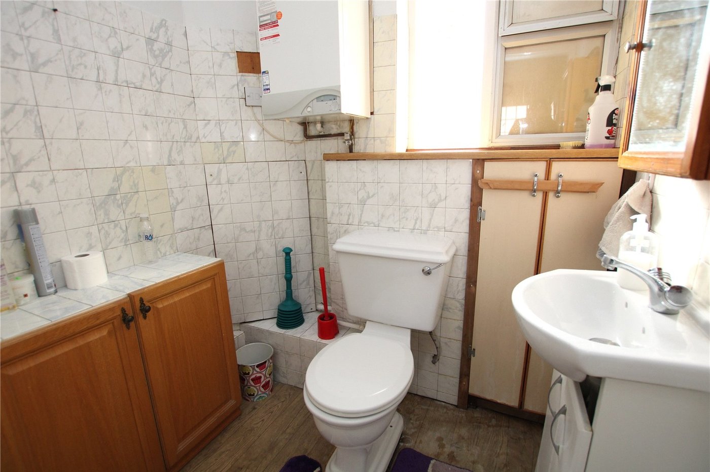 3 bedroom house for sale in London | Robinson Jackson