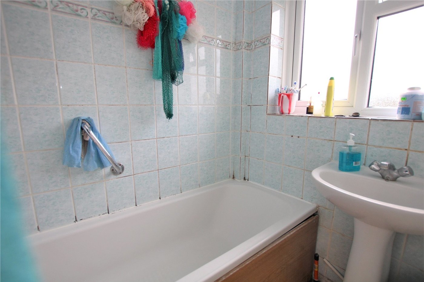 3 bedroom house for sale in London | Robinson Jackson