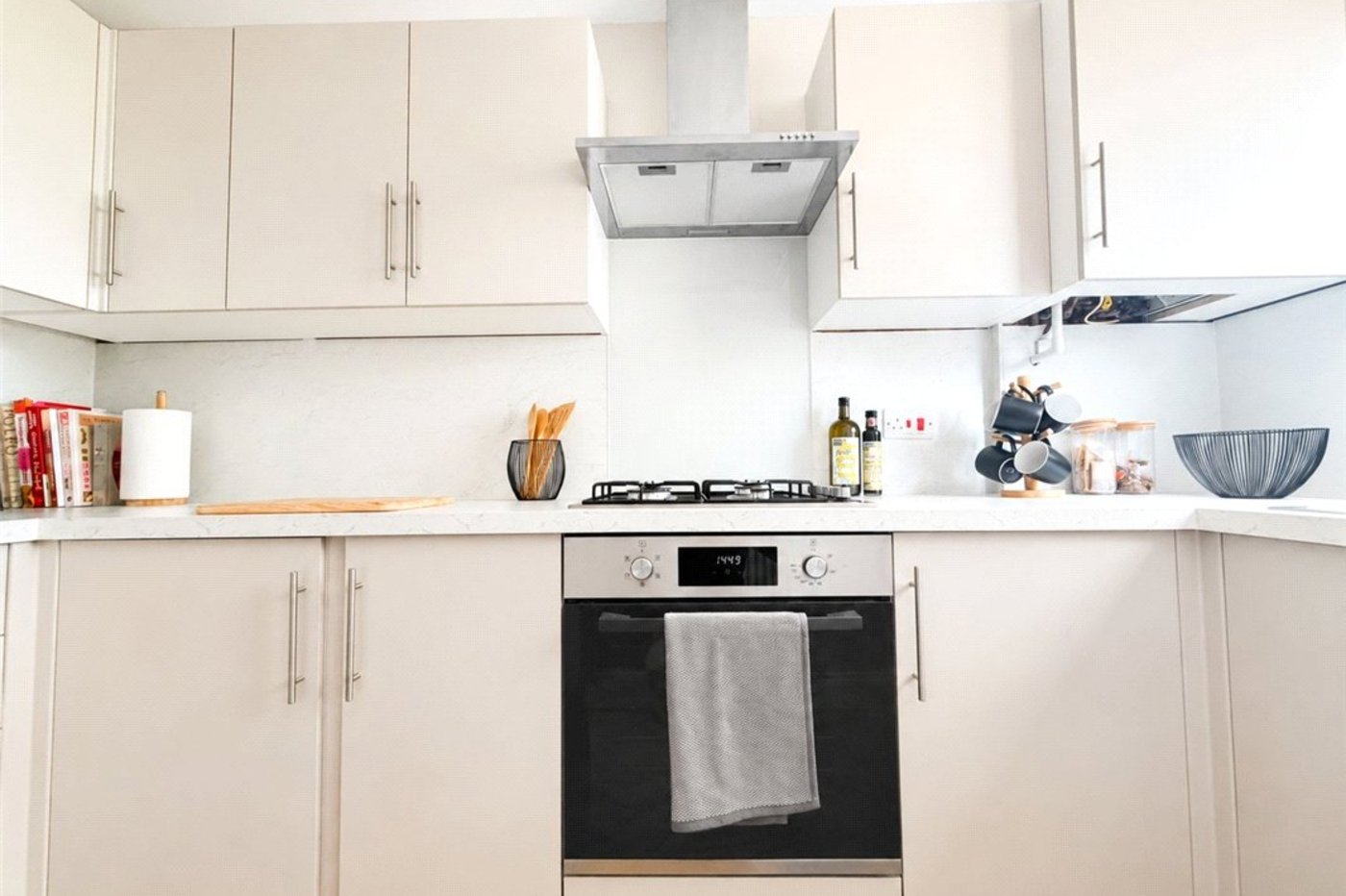 2 bedroom property for sale in Orpington | Robinson Jackson