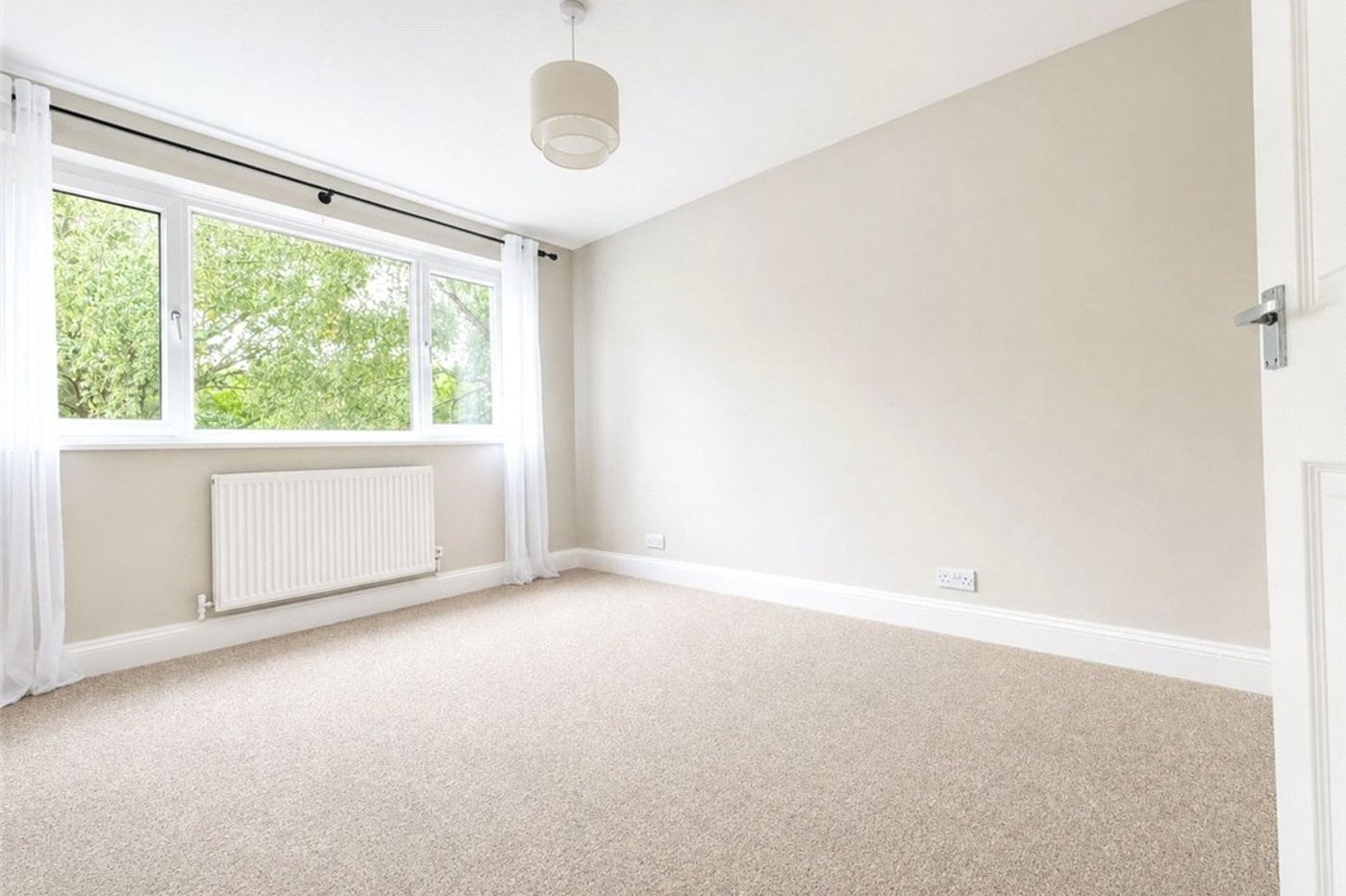 2 bedroom property for sale in Orpington | Robinson Jackson