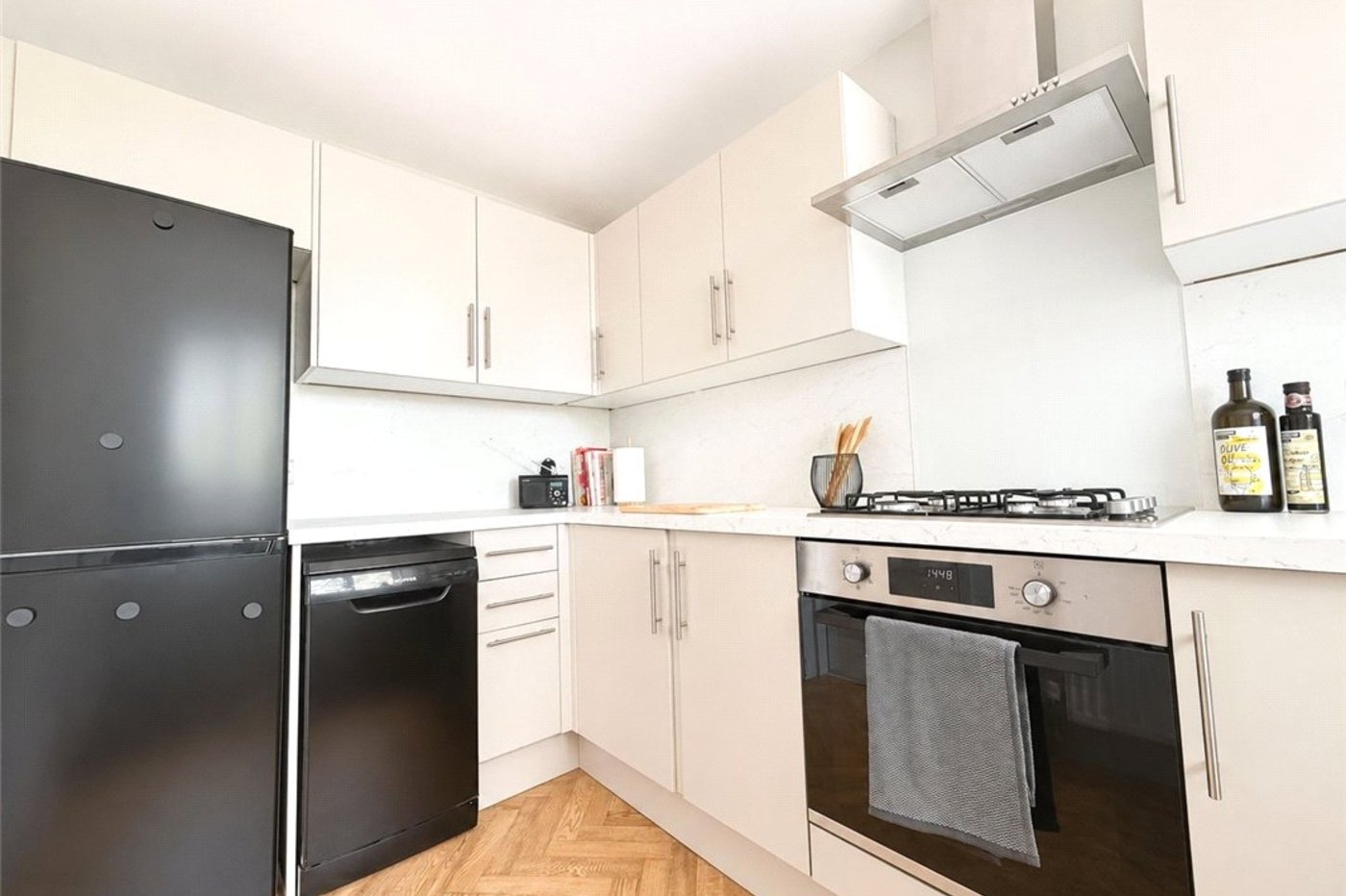 2 bedroom property for sale in Orpington | Robinson Jackson