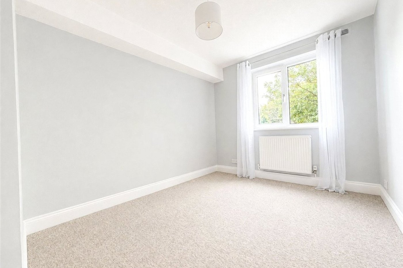 2 bedroom property for sale in Orpington | Robinson Jackson