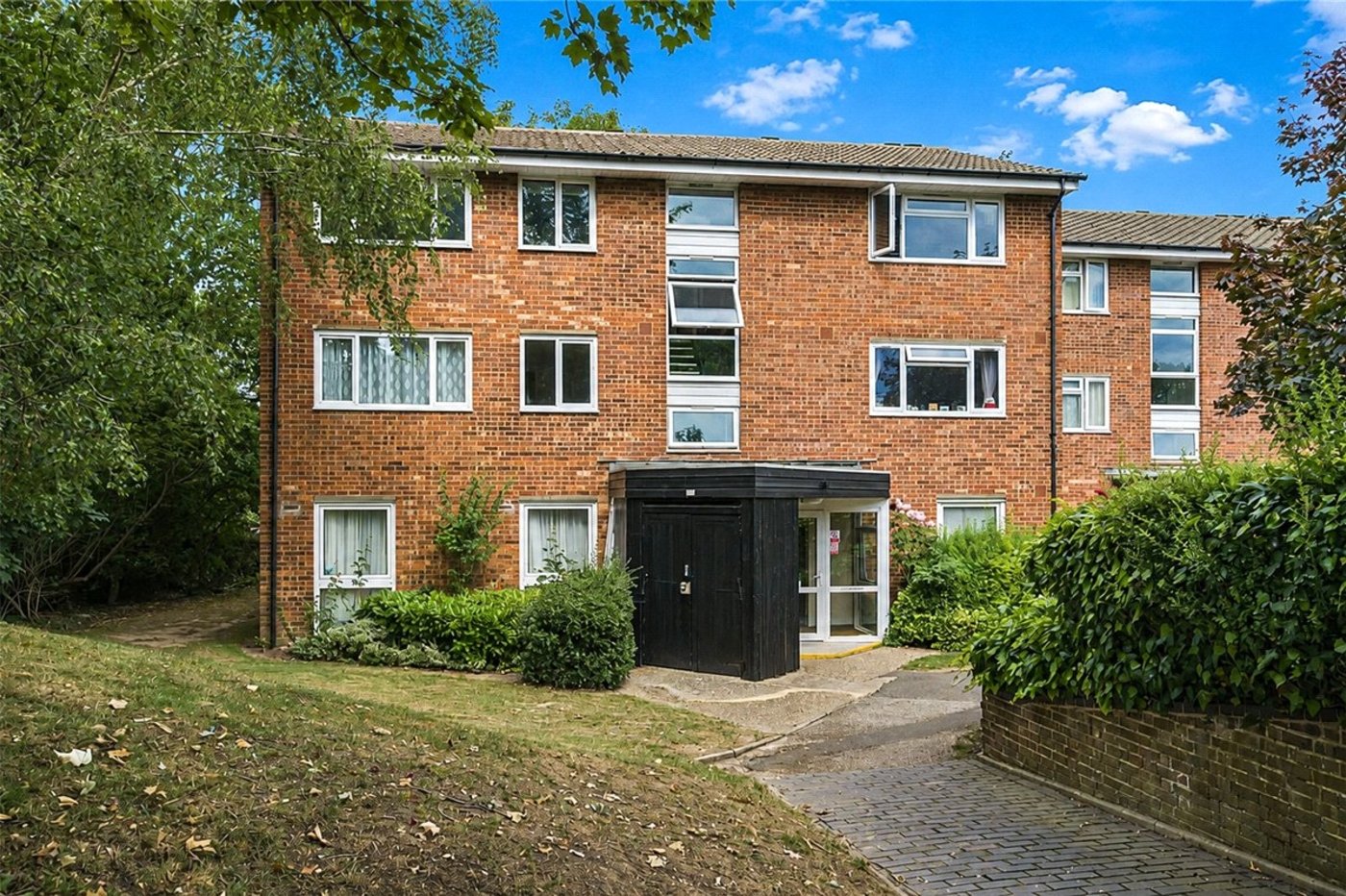 2 bedroom property for sale in Orpington | Robinson Jackson