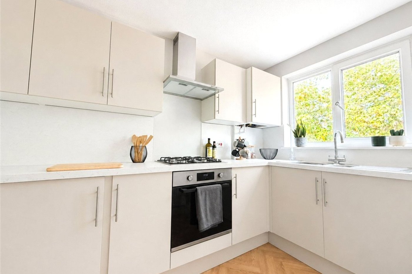 2 bedroom property for sale in Orpington | Robinson Jackson