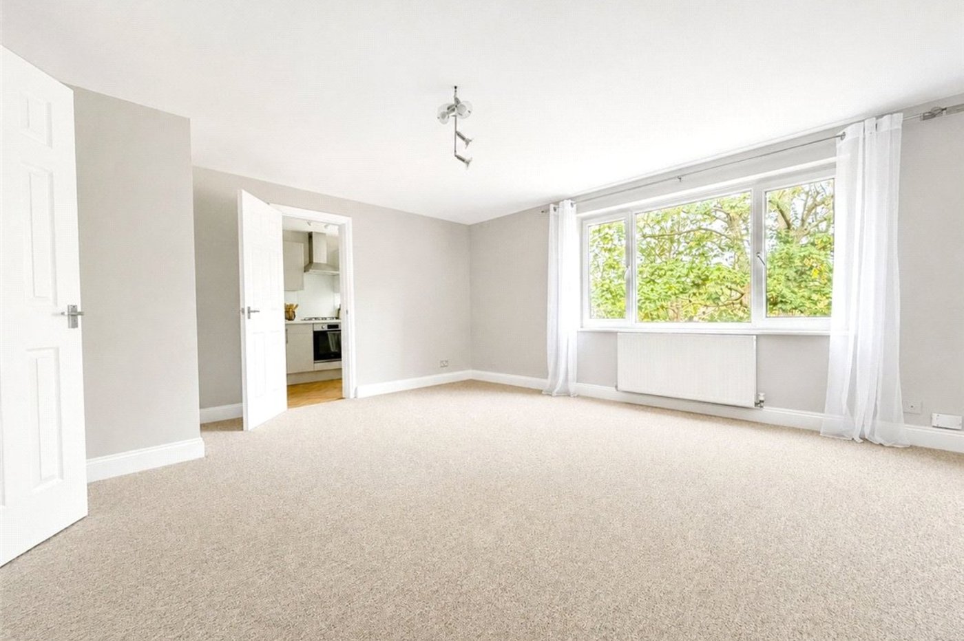 2 bedroom property for sale in Orpington | Robinson Jackson