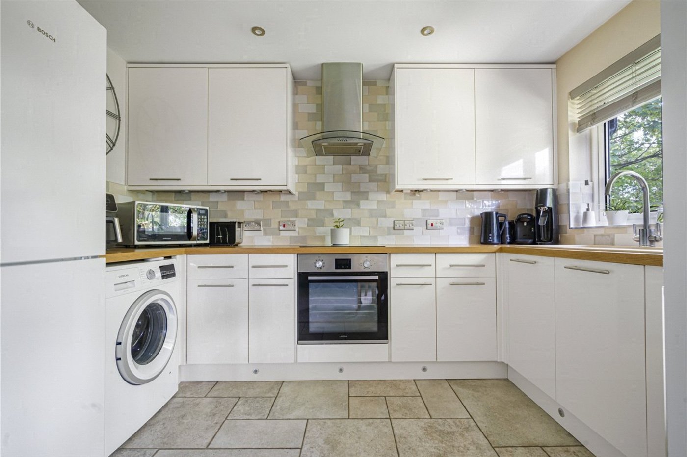 2 bedroom property for sale in Orpington | Robinson Jackson