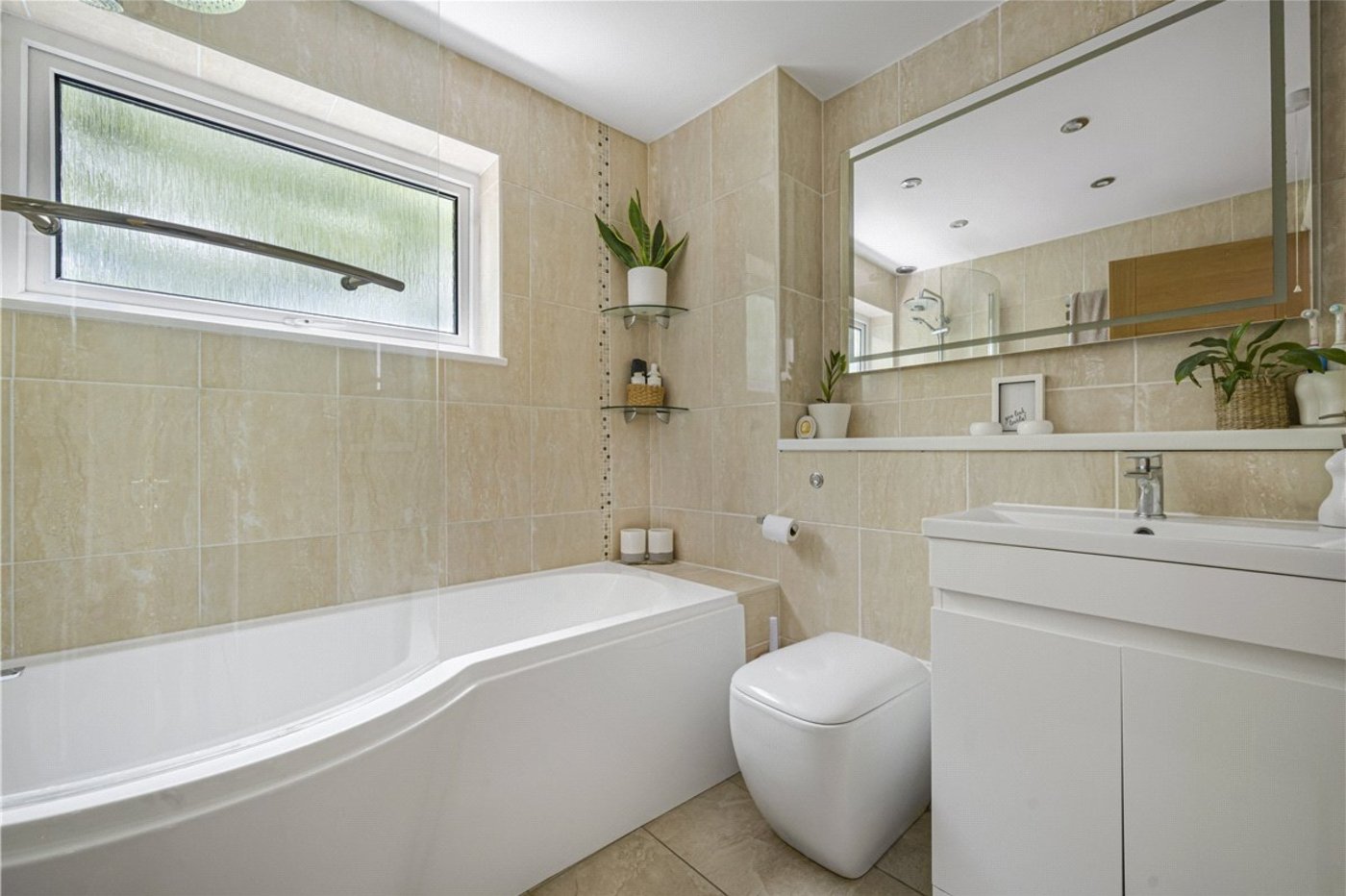 2 bedroom property for sale in Orpington | Robinson Jackson