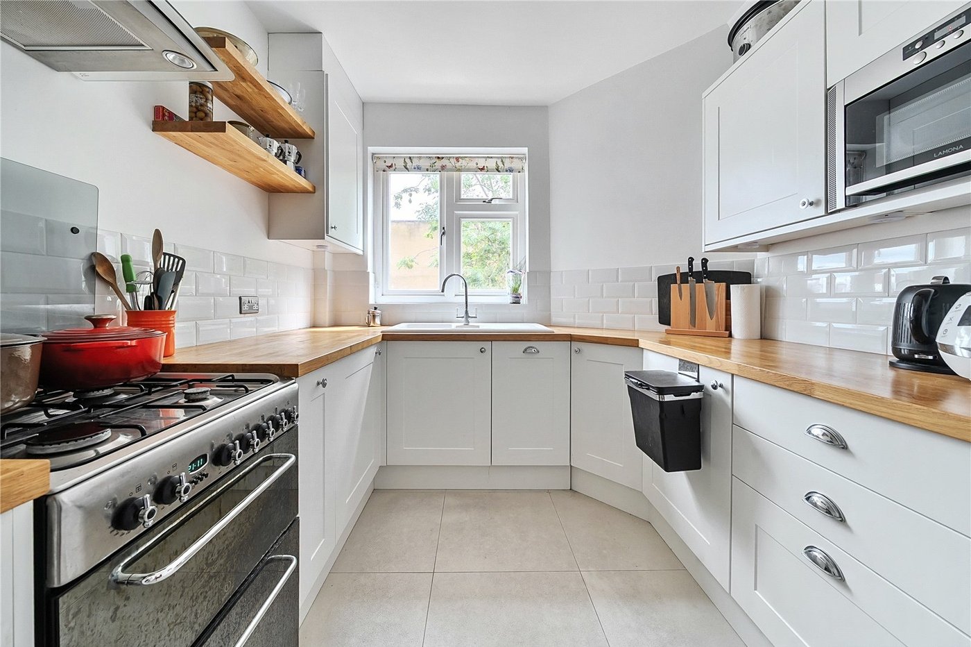 2 bedroom property for sale in  | Robinson Jackson