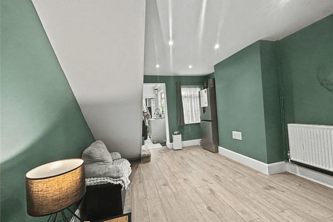 2 bedroom house for sale in Welling | Robinson Jackson