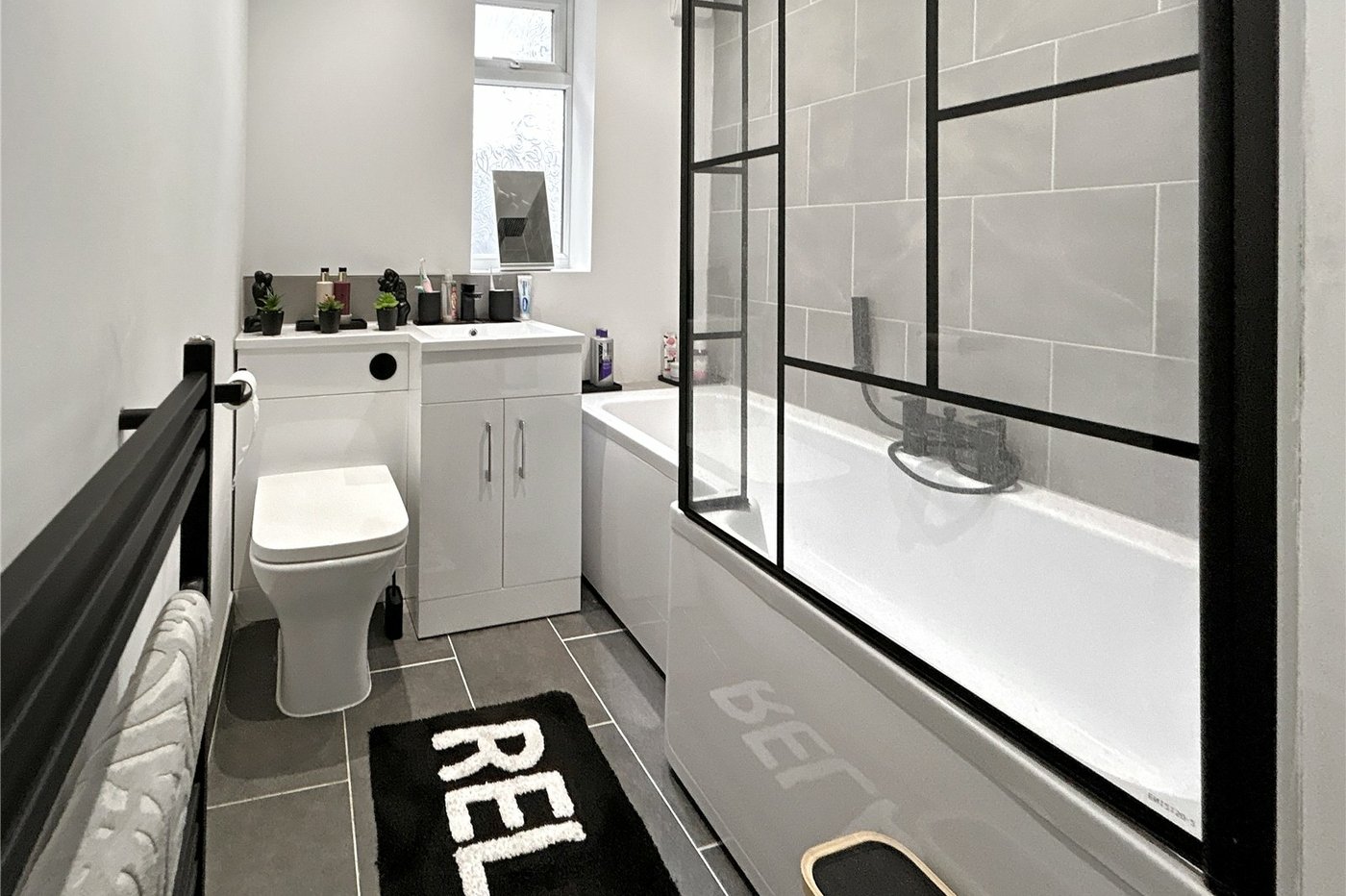 3 bedroom bungalow for sale in Sidcup | Robinson Jackson