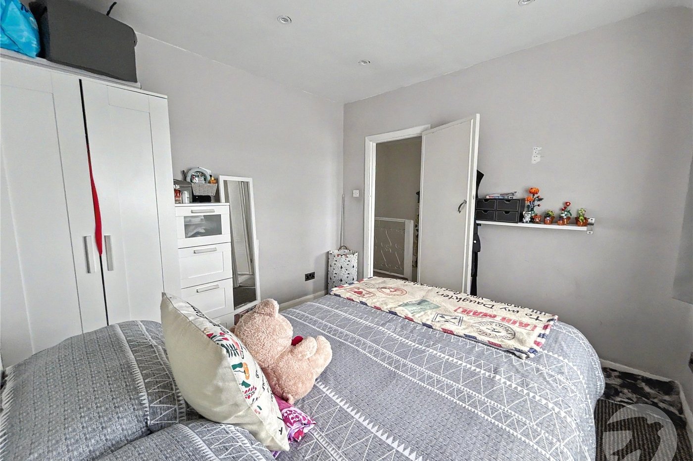 3 bedroom house for sale in Sidcup | Robinson Jackson