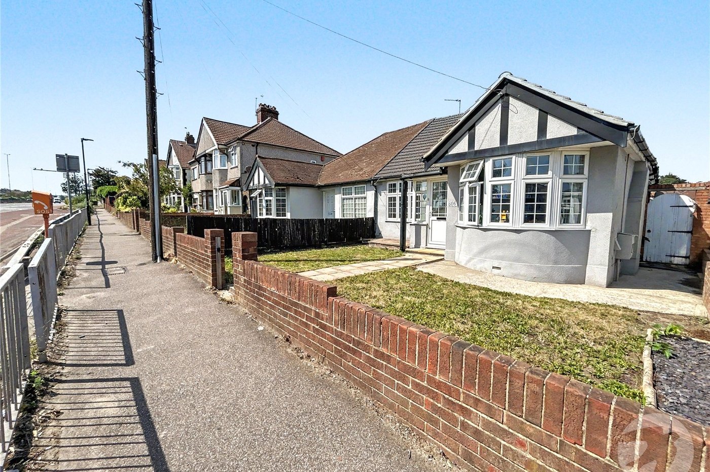 3 bedroom bungalow for sale in Sidcup | Robinson Jackson