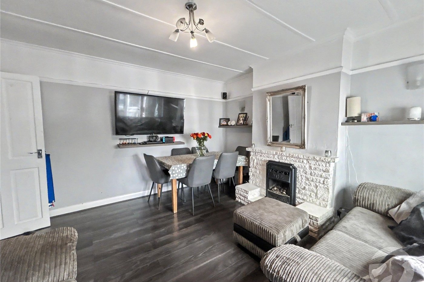 3 bedroom bungalow for sale in Sidcup | Robinson Jackson