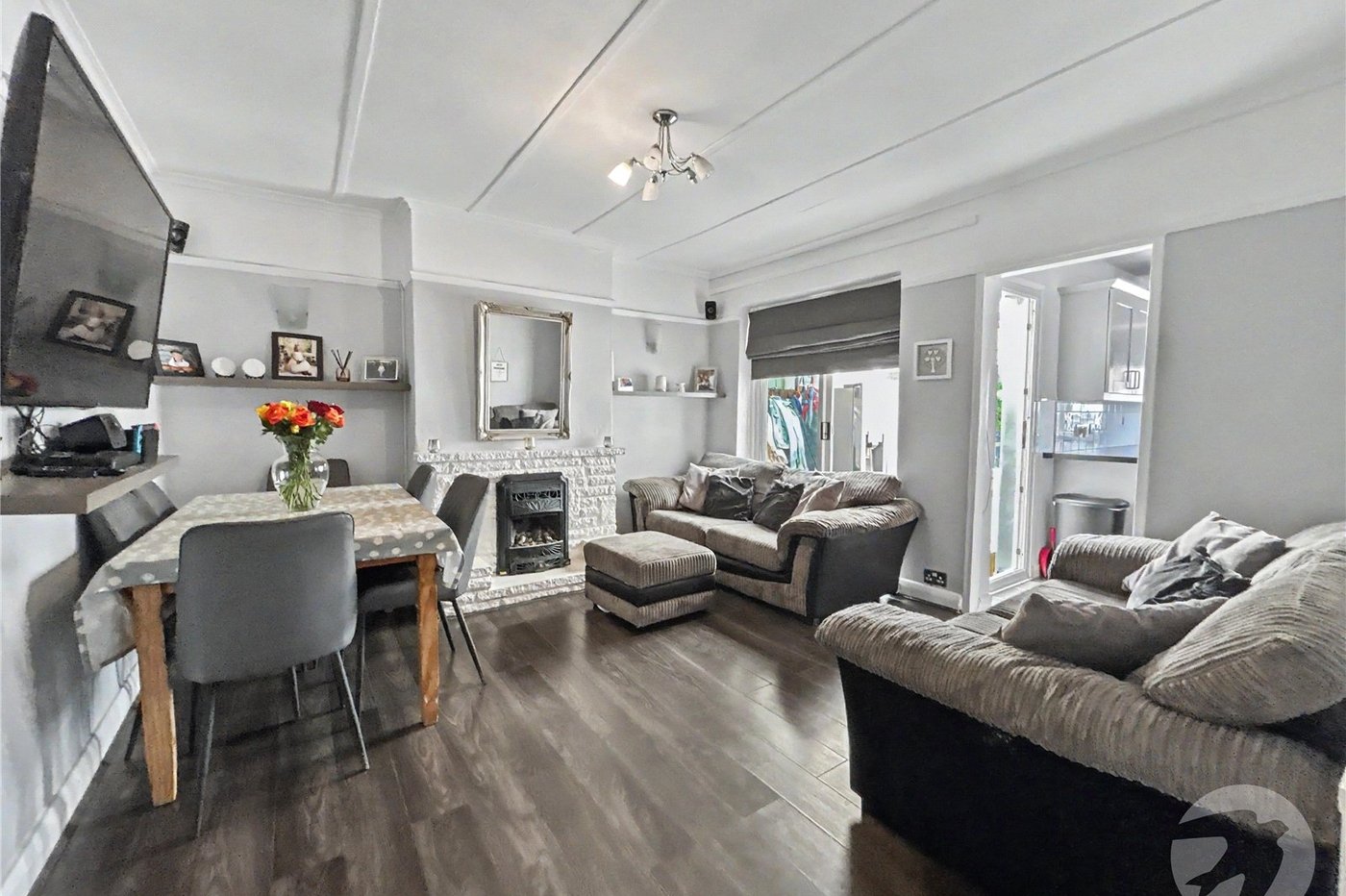 3 bedroom bungalow for sale in Sidcup | Robinson Jackson