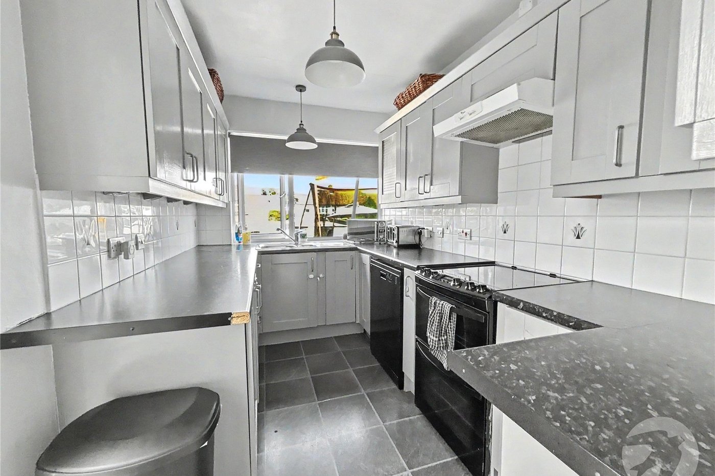 3 bedroom bungalow for sale in Sidcup | Robinson Jackson