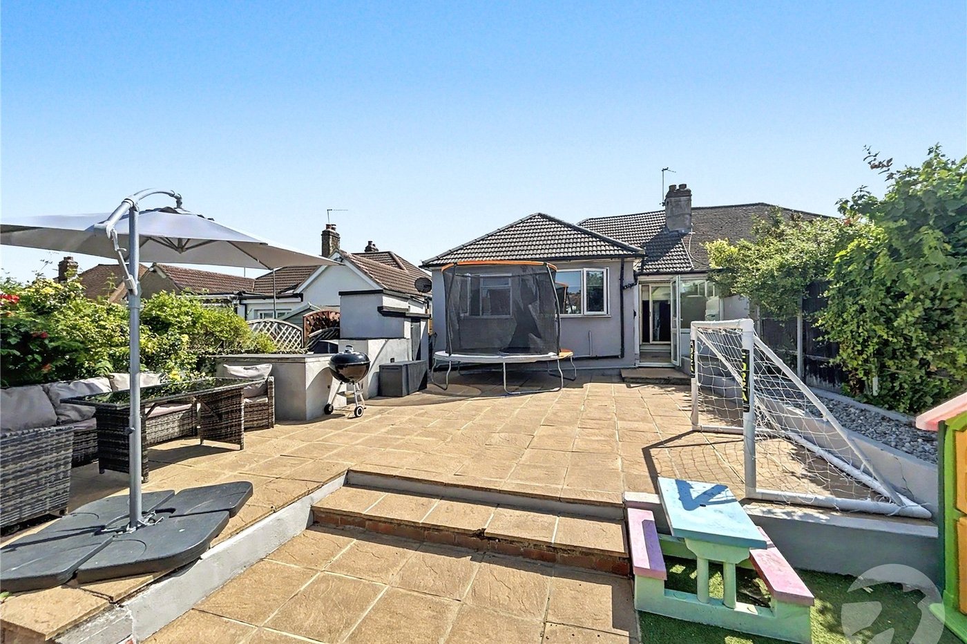 3 bedroom bungalow for sale in Sidcup | Robinson Jackson